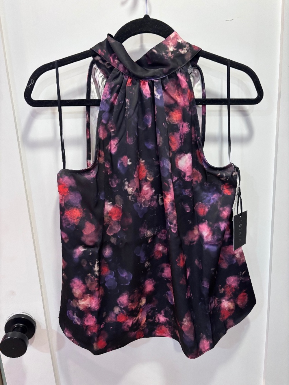 1 .STATE WOMEN'S TOP SIZE